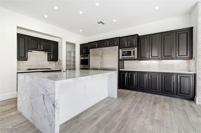 2603 Red Springs Drive, Las Vegas, NV 89135