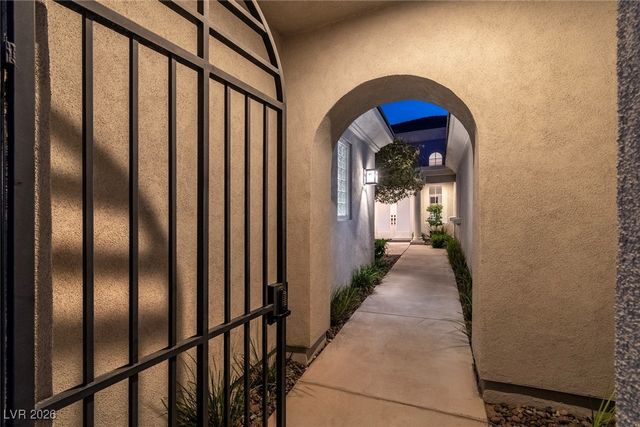 2603 Red Springs Drive, Las Vegas, NV 89135