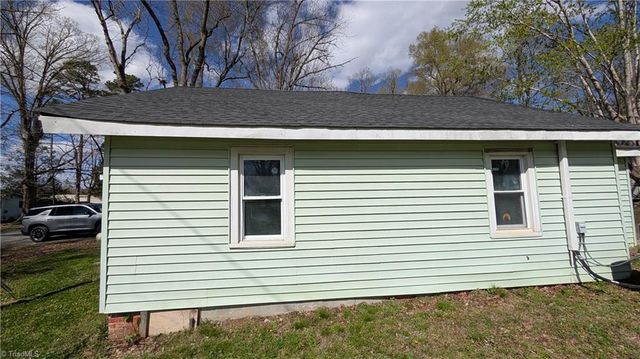 107 Murphy Street, Liberty, NC 27298