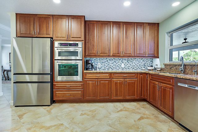 10356 Seagrape Way, Palm Beach Gardens, FL 33418