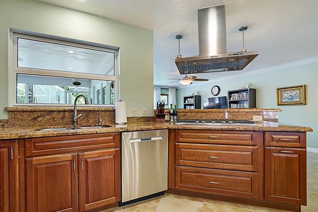 10356 Seagrape Way, Palm Beach Gardens, FL 33418