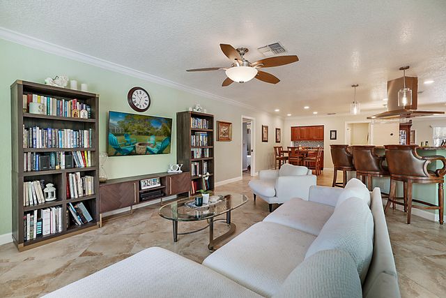 10356 Seagrape Way, Palm Beach Gardens, FL 33418