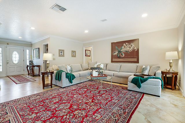 10356 Seagrape Way, Palm Beach Gardens, FL 33418