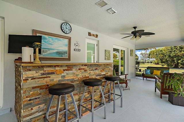 10356 Seagrape Way, Palm Beach Gardens, FL 33418