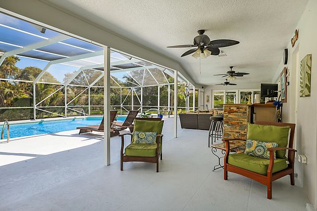 10356 Seagrape Way, Palm Beach Gardens, FL 33418