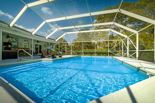 10356 Seagrape Way, Palm Beach Gardens, FL 33418