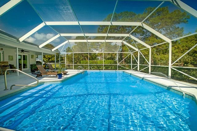 10356 Seagrape Way, Palm Beach Gardens, FL 33418