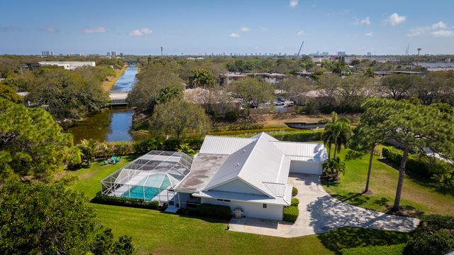 10356 Seagrape Way, Palm Beach Gardens, FL 33418