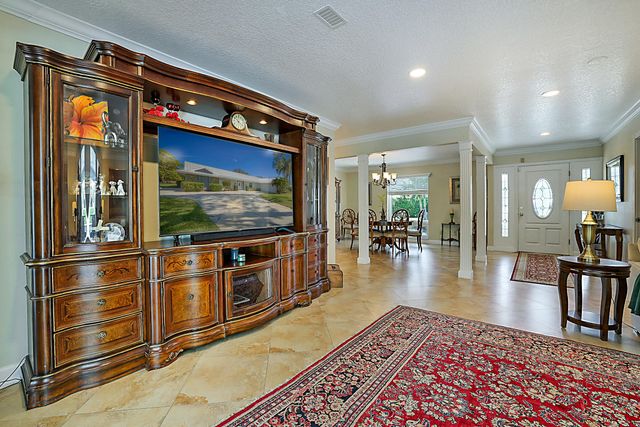 10356 Seagrape Way, Palm Beach Gardens, FL 33418