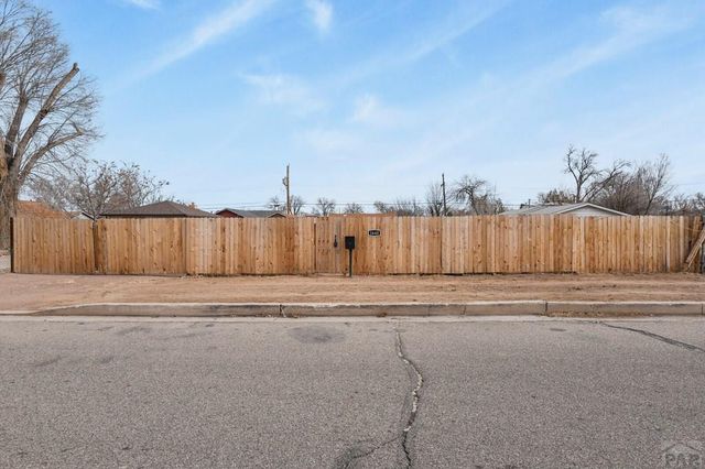 1640 Jackson St, Pueblo, CO 81004