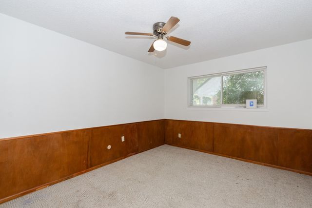 52 S Bachelor Button Street, Lake Jackson, TX 77566