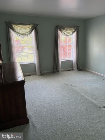 2 CARRINGTON CT, Sewell, NJ 08080