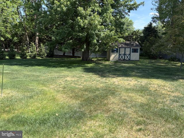 2 CARRINGTON CT, Sewell, NJ 08080
