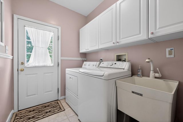 2 CARRINGTON CT, Sewell, NJ 08080