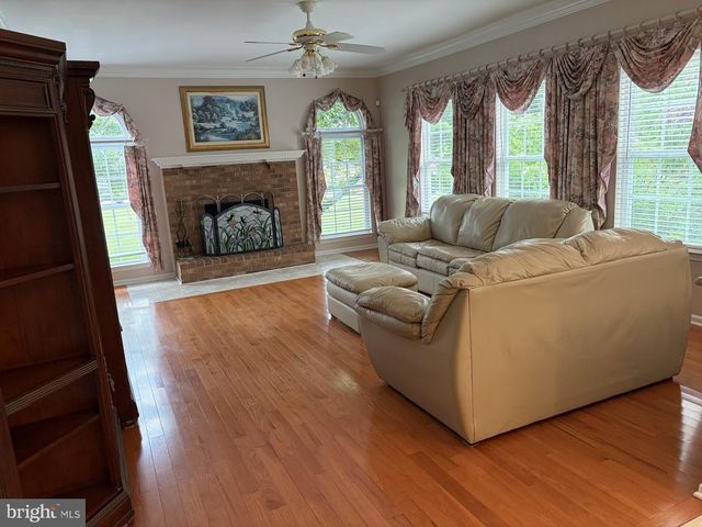 2 CARRINGTON CT, Sewell, NJ 08080