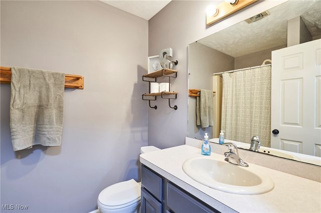 5735 W Maple Road, Geneva, OH 44041