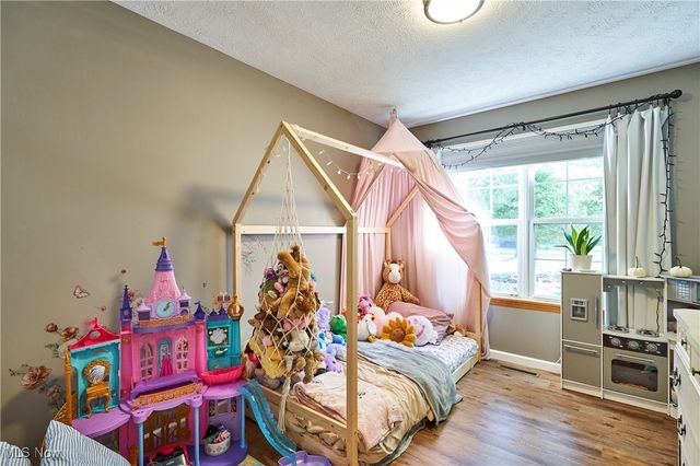 5735 W Maple Road, Geneva, OH 44041