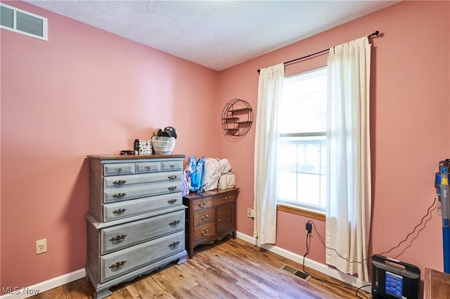 5735 W Maple Road, Geneva, OH 44041