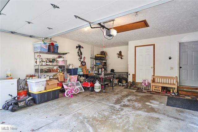 5735 W Maple Road, Geneva, OH 44041