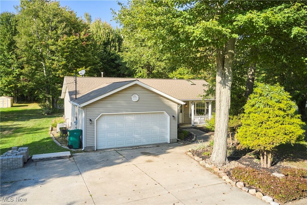 5735 W Maple Road, Geneva, OH 44041