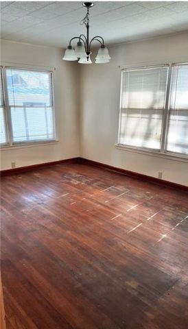 142 W 4th St, Yorktown, TX 78164