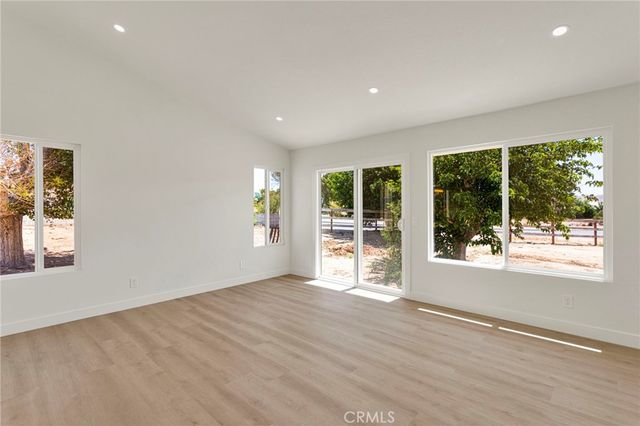 27679 River Rock, Helendale, CA 92342