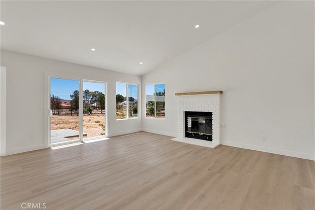 27679 River Rock, Helendale, CA 92342