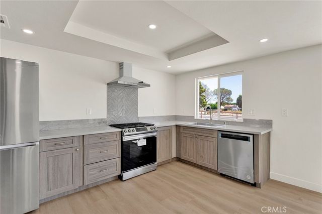 27679 River Rock, Helendale, CA 92342