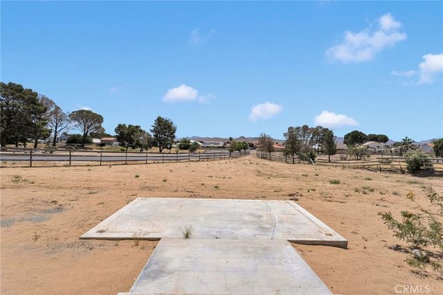 27679 River Rock, Helendale, CA 92342