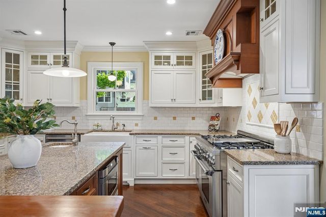159 Center Avenue, Little Falls, NJ 07424