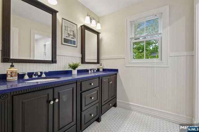 159 Center Avenue, Little Falls, NJ 07424