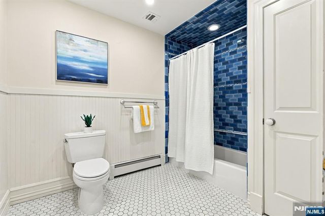 159 Center Avenue, Little Falls, NJ 07424