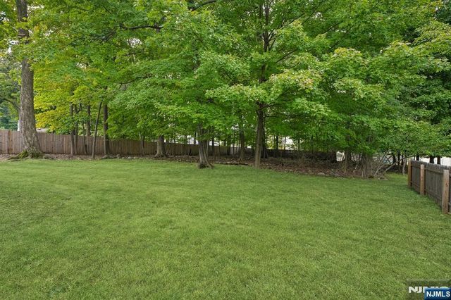 159 Center Avenue, Little Falls, NJ 07424