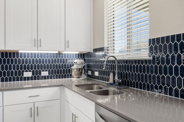 5406 Mars LN, Austin, TX 78724