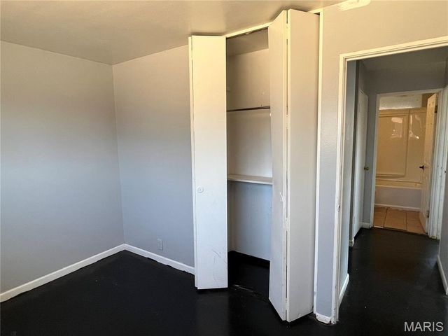 10224 Viscount Drive, St Louis, MO 63136