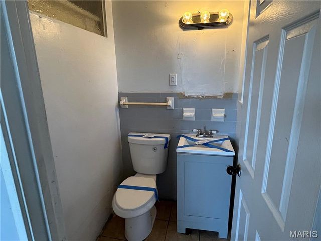 10224 Viscount Drive, St Louis, MO 63136