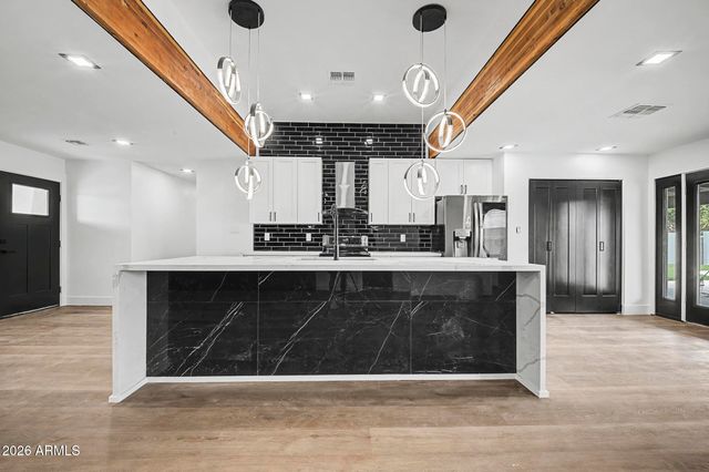 2037 E RIVIERA Drive, Tempe, AZ 85282