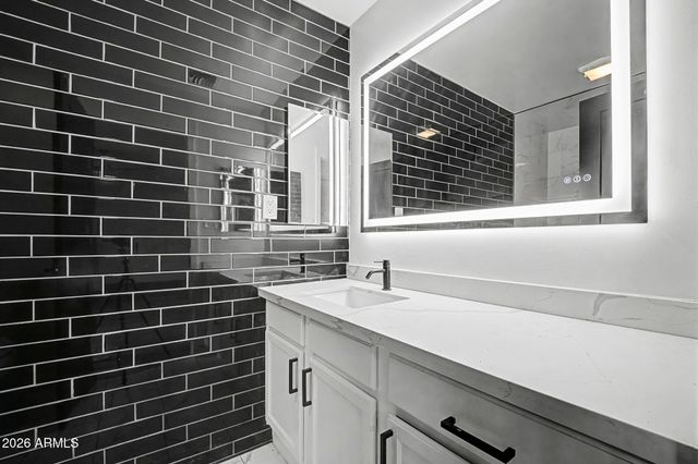 2037 E RIVIERA Drive, Tempe, AZ 85282