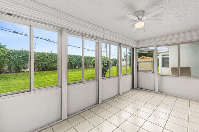 5074 Privet Place B, Delray Beach, FL 33484