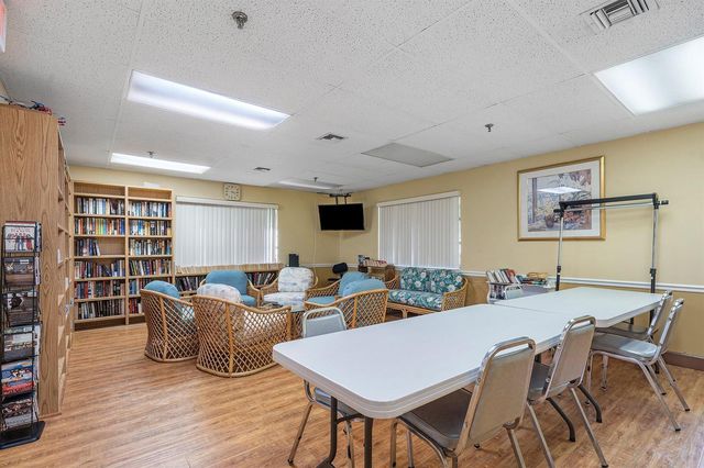 5074 Privet Place B, Delray Beach, FL 33484