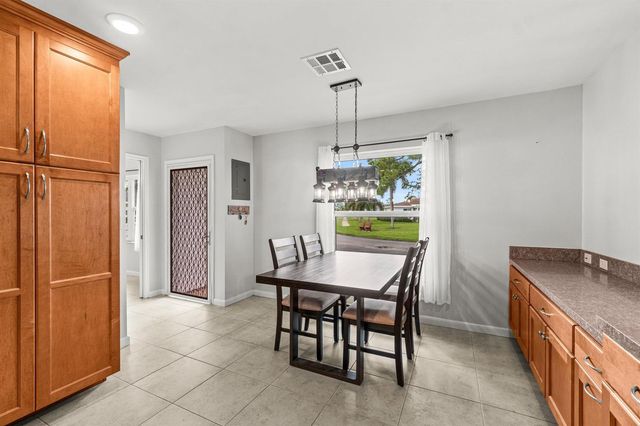 5074 Privet Place B, Delray Beach, FL 33484