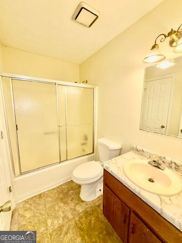 1174 Ridgecrest Lane SE, Smyrna, GA 30080