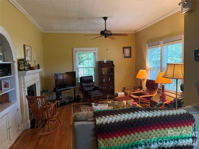 105 Silver Creek Road, Morganton, NC 28655