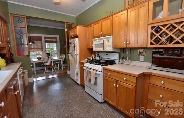105 Silver Creek Road, Morganton, NC 28655