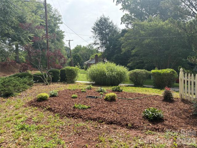105 Silver Creek Road, Morganton, NC 28655