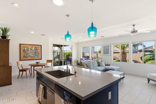 3504 E RAVENSWOOD Drive, Gilbert, AZ 85298