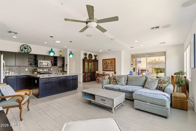 3504 E RAVENSWOOD Drive, Gilbert, AZ 85298