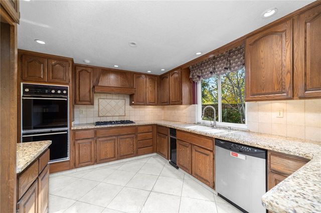 6107 Meadow Lark Drive, La Verne, CA 91750