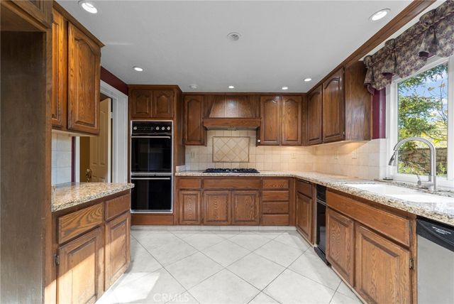 6107 Meadow Lark Drive, La Verne, CA 91750