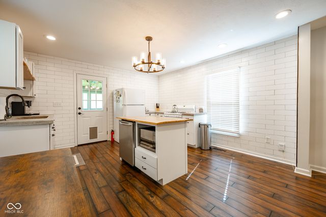 32 Beveridge Street, Greencastle, IN 46135